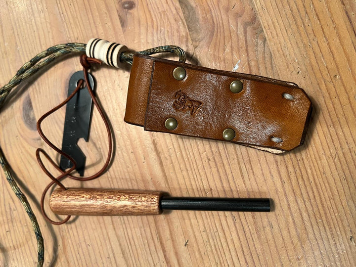 8mm Ferro rod striker and Handmade Leather Pouch