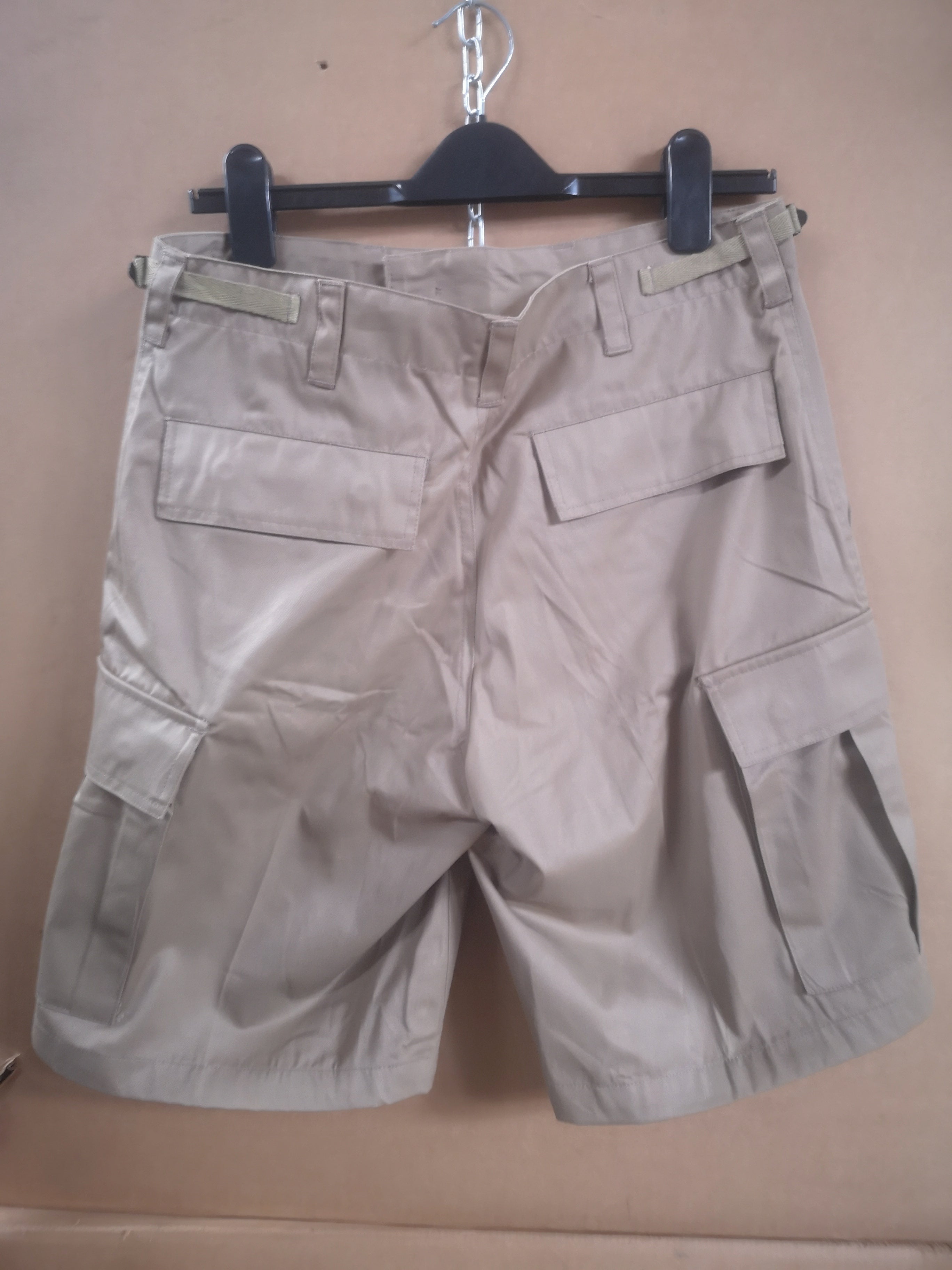 Cargo sales shorts tan