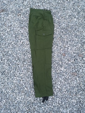 Female army fatigue store pants